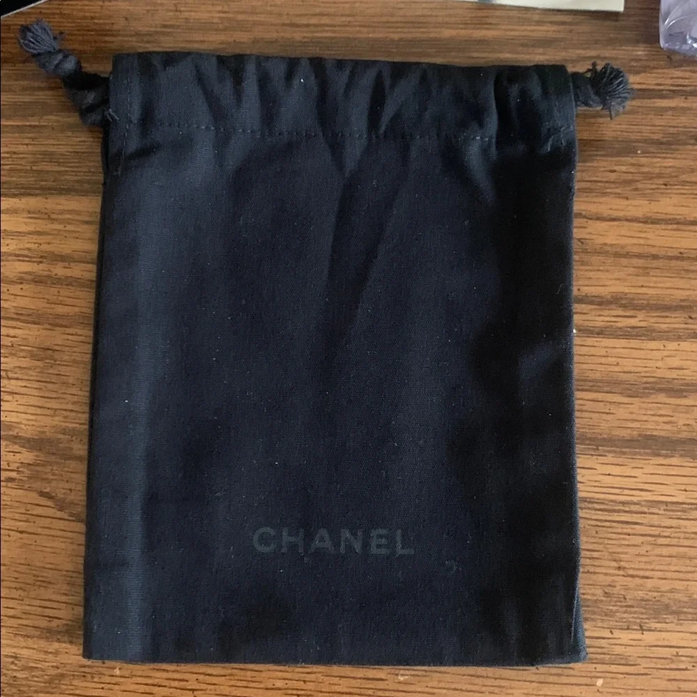 CHANEL Easter lilac polish, Dior puffs and Prada makeup collection w new bag 620